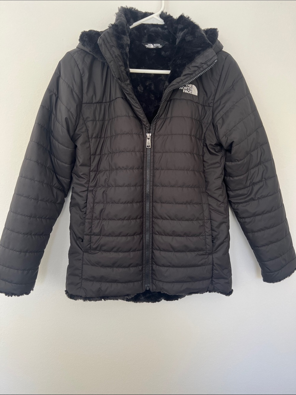 Girls The North Face Kids Black Quilted Faux-Fur Lined Puffer Jacket